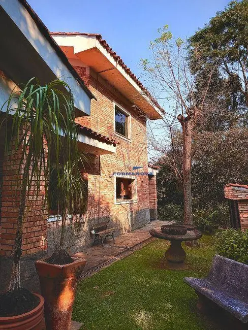 Foto 2 de Casa de Condomínio com 3 quartos à venda e para alugar, 1710m2 em Vila de São Fernando, Cotia - SP