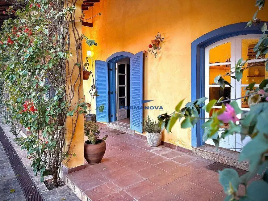 Foto 4 de Casa de Condomínio com 4 quartos à venda e para alugar, 2002m2 em Vila de São Fernando, Cotia - SP
