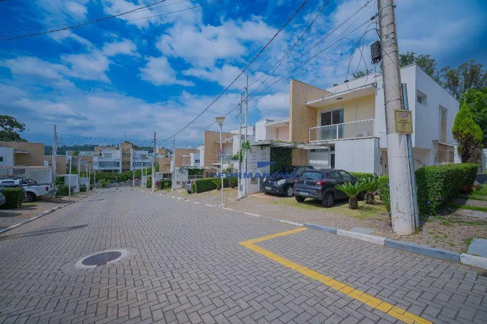 Foto 2 de Casa de Condomínio com 3 quartos à venda, 120m2 em Chácara Pavoeiro, Cotia - SP