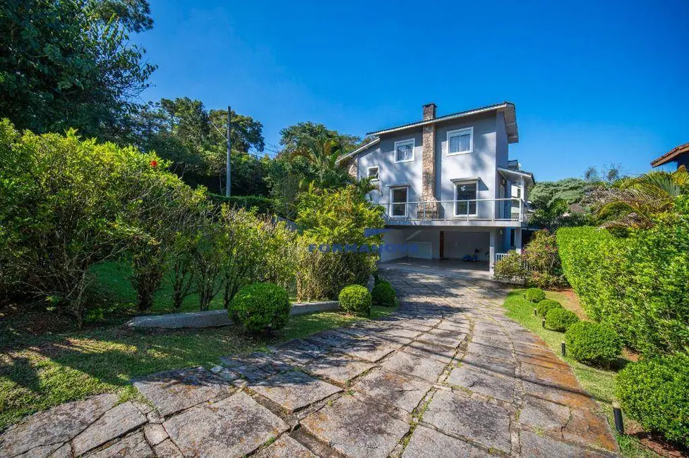 Casa de Condomínio com 4 quartos à venda, 257m2 em Embu Das Artes - SP - imagem 2 Foto 2 de Casa de Condomínio com 4 quartos à venda, 257m2 em Embu Das Artes - SP