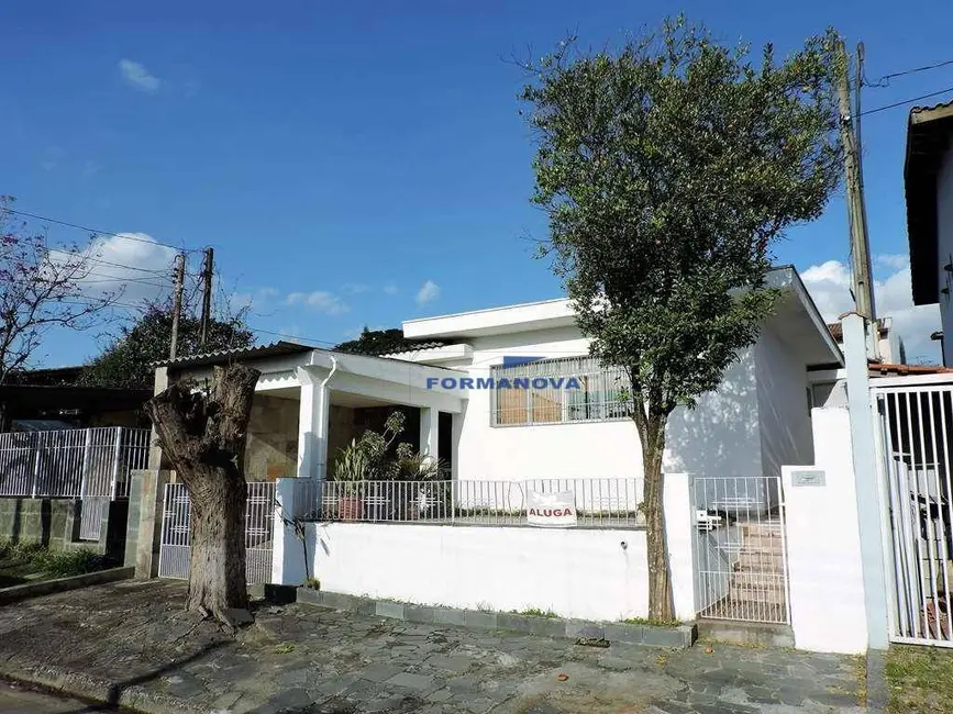 Casa com 3 quartos para alugar, 267m2 em Jardim da Glória, Cotia - SP - imagem 1 Foto 1 de Casa com 3 quartos para alugar, 267m2 em Jardim da Glória, Cotia - SP