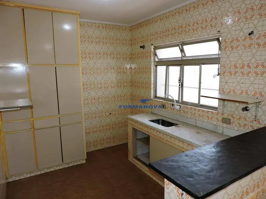 Casa com 3 quartos para alugar, 267m2 em Jardim da Glória, Cotia - SP - imagem 9 Foto 9 de Casa com 3 quartos para alugar, 267m2 em Jardim da Glória, Cotia - SP
