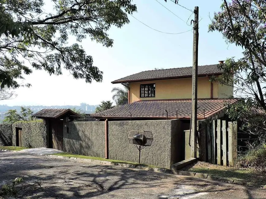 Casa de Condomínio com 3 quartos à venda, 958m2 em Terras do Madeira, Carapicuiba - SP - imagem 2 Foto 2 de Casa de Condomínio com 3 quartos à venda, 958m2 em Terras do Madeira, Carapicuiba - SP