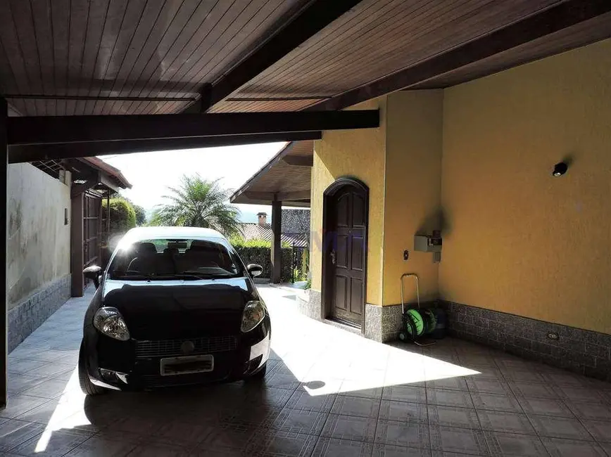 Casa de Condomínio com 3 quartos à venda, 958m2 em Terras do Madeira, Carapicuiba - SP - imagem 3 Foto 3 de Casa de Condomínio com 3 quartos à venda, 958m2 em Terras do Madeira, Carapicuiba - SP