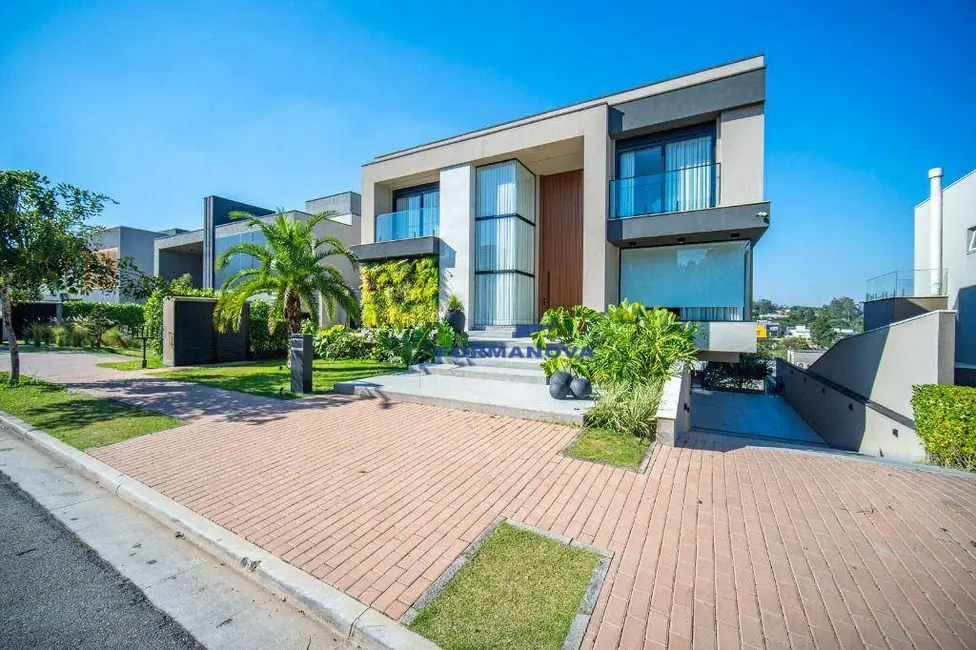 Foto 2 de Casa de Condomínio com 4 quartos à venda, 600m2 em Chácara dos Lagos, Carapicuiba - SP