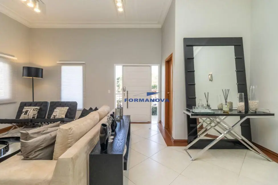 Casa de Condomínio com 4 quartos à venda, 500m2 em Pousada dos Bandeirantes, Carapicuiba - SP - imagem 4 Foto 4 de Casa de Condomínio com 4 quartos à venda, 500m2 em Pousada dos Bandeirantes, Carapicuiba - SP