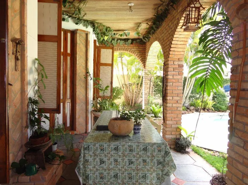 Foto 4 de Casa de Condomínio com 4 quartos à venda, 600m2 em Jardim do Golf I, Jandira - SP