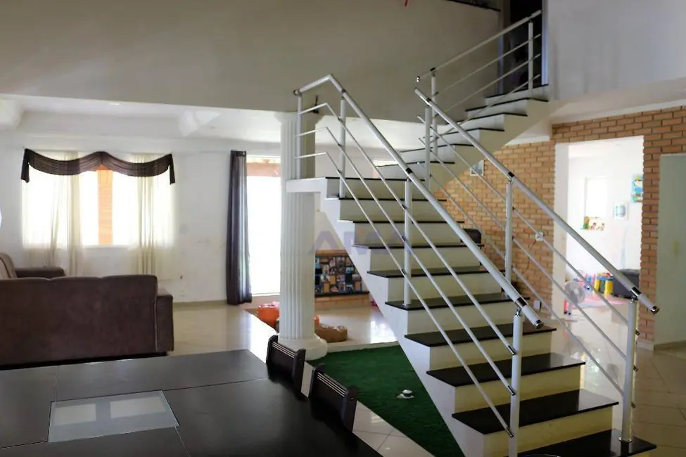 Foto 5 de Casa de Condomínio com 3 quartos à venda, 940m2 em Granja Caiapiá, Cotia - SP