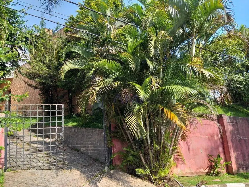 Foto 3 de Casa de Condomínio com 3 quartos à venda, 1778m2 em Carapicuiba - SP