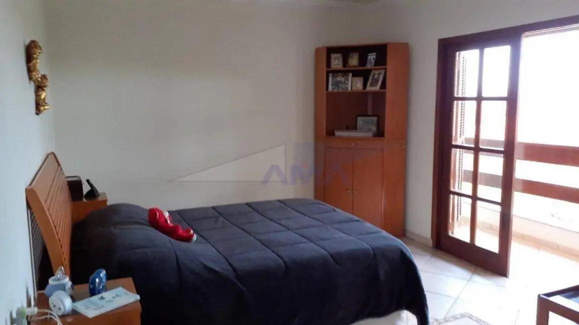 Foto 27 de Casa de Condomínio com 4 quartos à venda, 1000m2 em Chácara Moinho Velho, Carapicuiba - SP