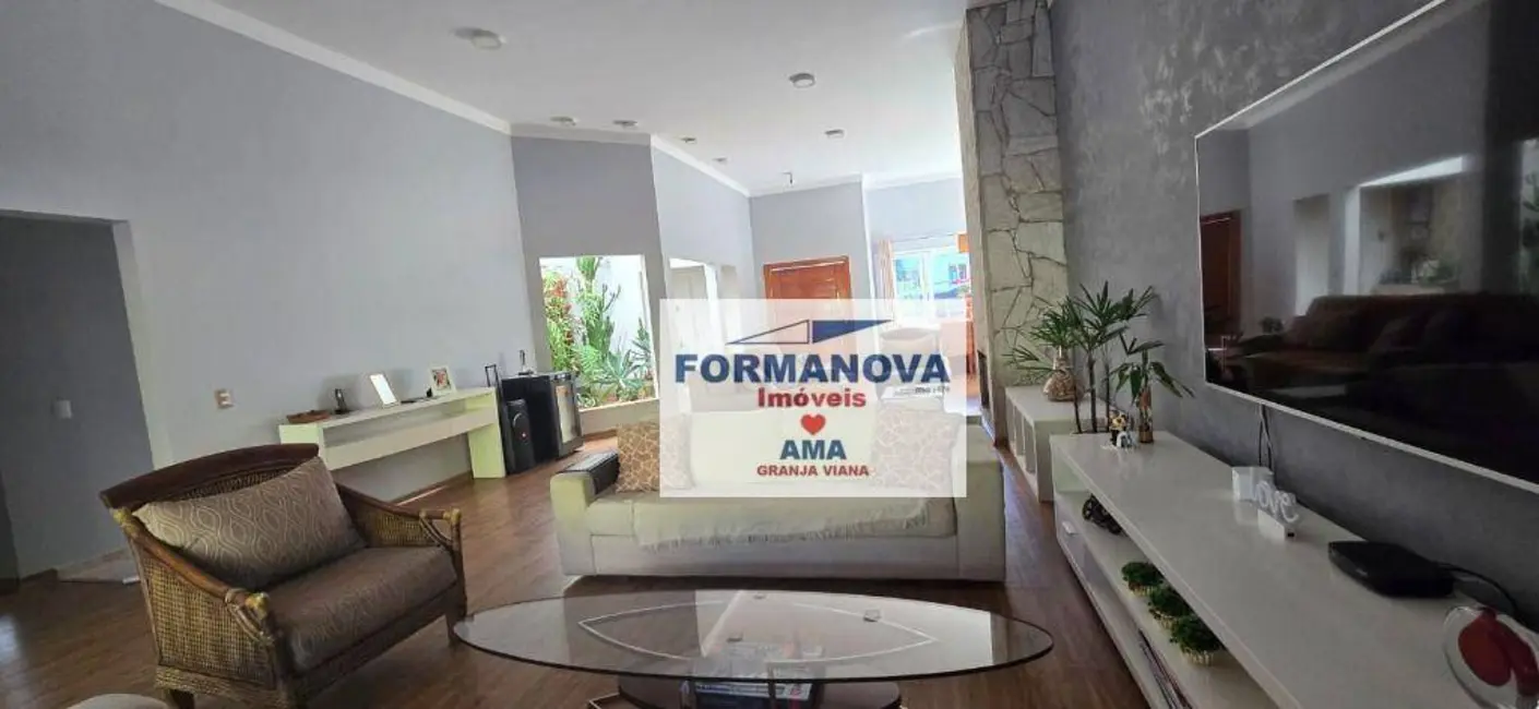 Foto 5 de Casa de Condomínio com 4 quartos à venda, 700m2 em Embu Das Artes - SP