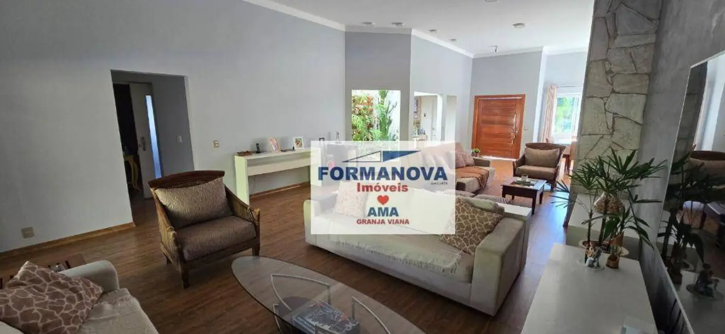 Foto 6 de Casa de Condomínio com 4 quartos à venda, 700m2 em Embu Das Artes - SP