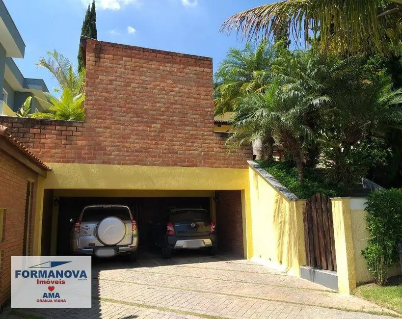 Foto 2 de Casa de Condomínio com 3 quartos à venda, 600m2 em Jardim do Golf I, Jandira - SP