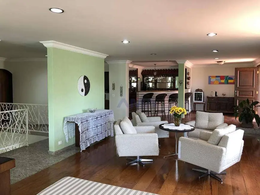 Casa de Condomínio com 4 quartos à venda, 1311m2 em Jardim Passárgada I, Cotia - SP - imagem 3 Foto 3 de Casa de Condomínio com 4 quartos à venda, 1311m2 em Jardim Passárgada I, Cotia - SP