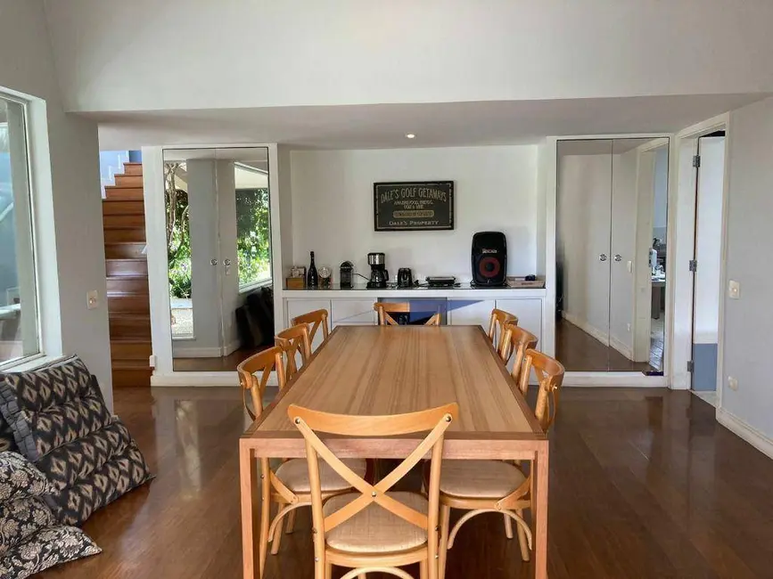 Foto 9 de Casa de Condomínio com 7 quartos à venda, 1100m2 em Vila de São Fernando, Cotia - SP