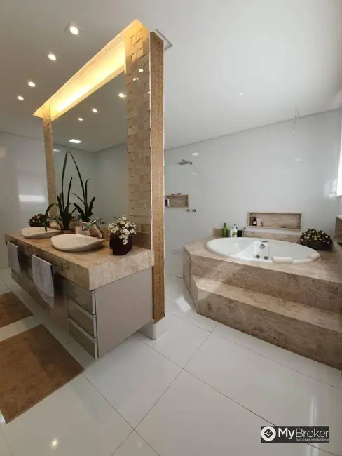 Foto 4 de Sobrado com 4 quartos à venda, 680m2 em Jardins Milão, Goiania - GO