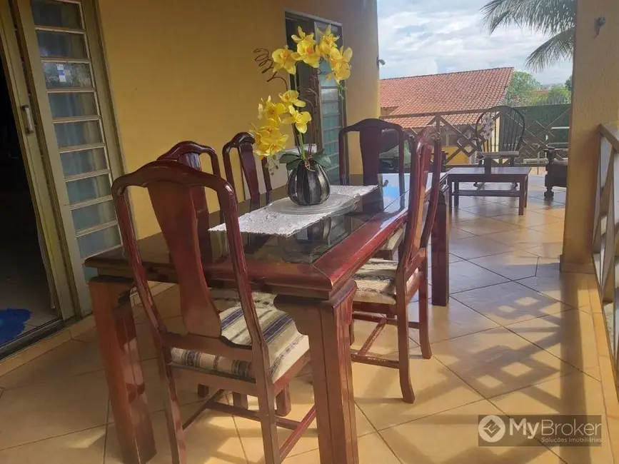 Foto 7 de Casa com 3 quartos à venda, 760m2 em Vila Osvaldo Rosa, Goiania - GO