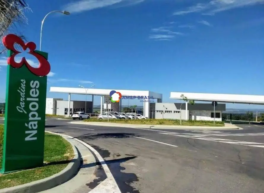 Foto 1 de Terreno / Lote à venda, 379m2 em Senador Canedo - GO