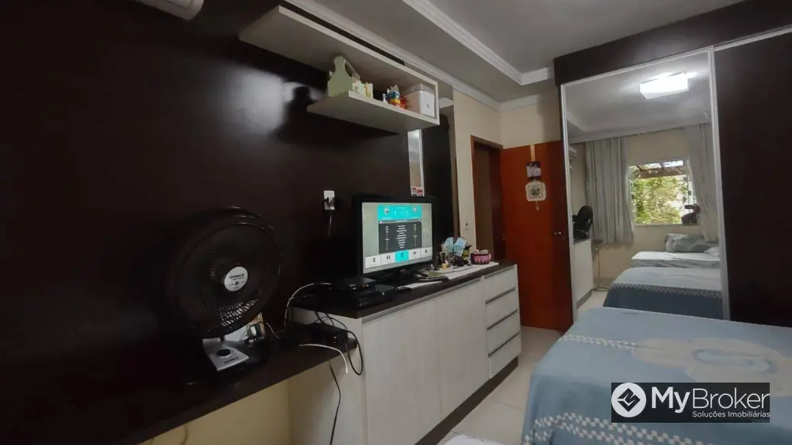 Foto 9 de Casa com 3 quartos à venda, 300m2 em Residencial Canadá, Goiania - GO