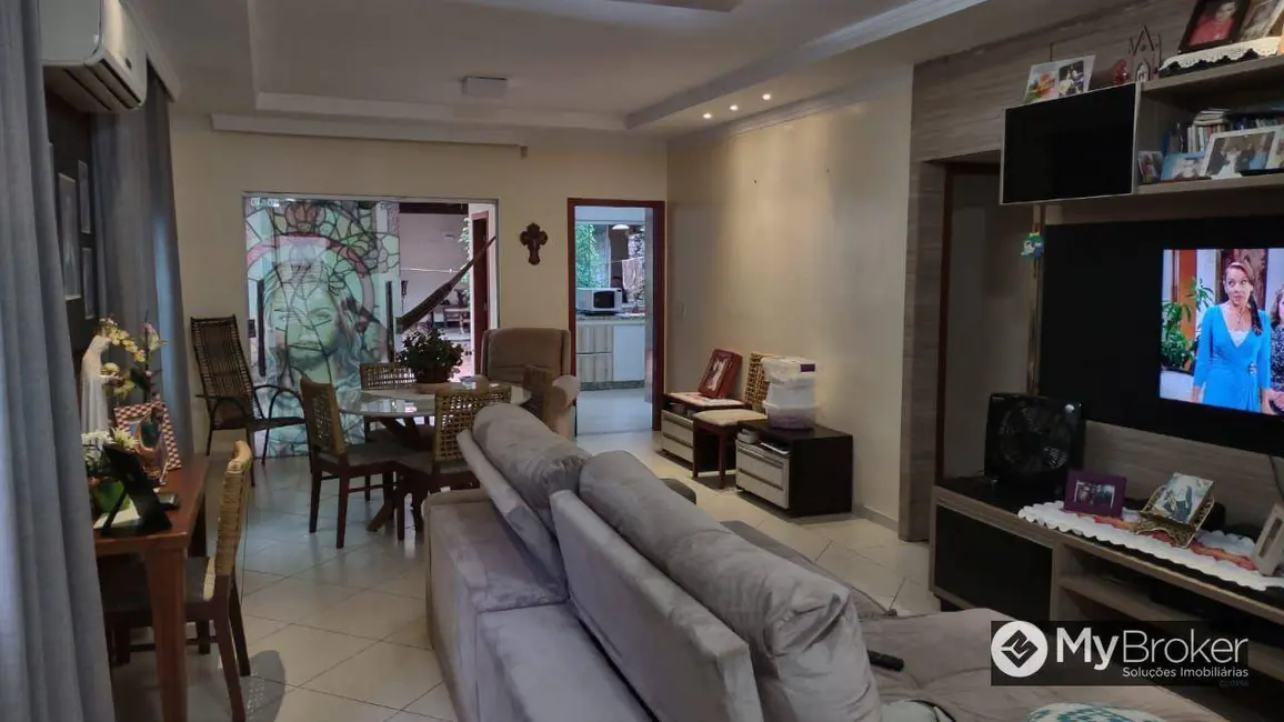 Foto 1 de Casa com 3 quartos à venda, 300m2 em Residencial Canadá, Goiania - GO