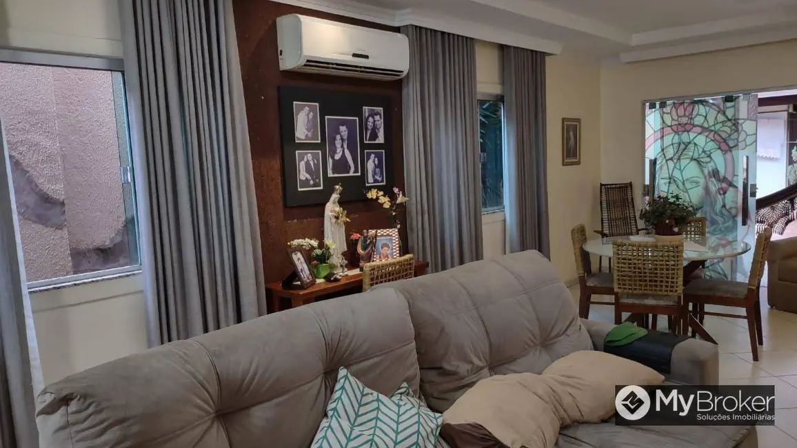 Foto 5 de Casa com 3 quartos à venda, 300m2 em Residencial Canadá, Goiania - GO