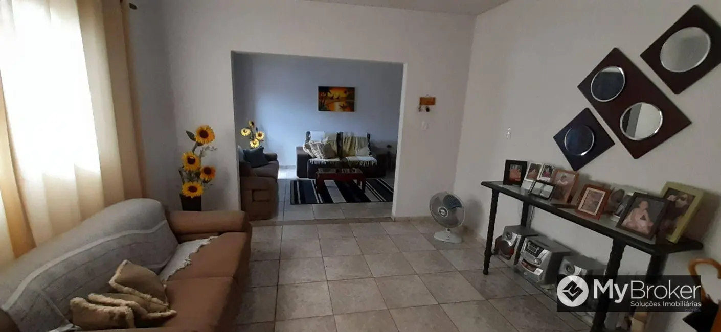 Foto 4 de Casa com 3 quartos à venda, 350m2 em Água Branca, Goiania - GO