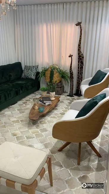 Foto 6 de Sobrado com 4 quartos à venda, 487m2 em Jardins Madri, Goiania - GO