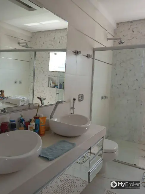 Foto 6 de Sobrado com 4 quartos à venda, 551m2 em Condomínio do Lago, Goiania - GO