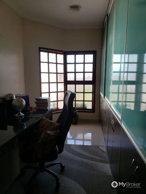 Foto 6 de Casa com 4 quartos à venda, 448m2 em Vila Colemar Natal e Silva, Goiania - GO