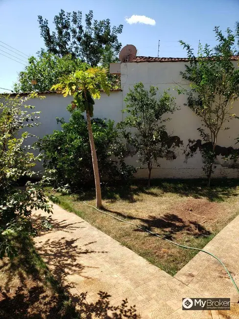 Foto 4 de Casa com 4 quartos à venda, 448m2 em Vila Colemar Natal e Silva, Goiania - GO