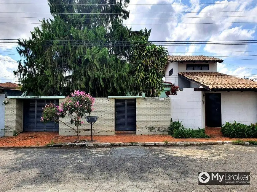 Foto 1 de Casa com 3 quartos à venda, 450m2 em Setor Coimbra, Goiania - GO