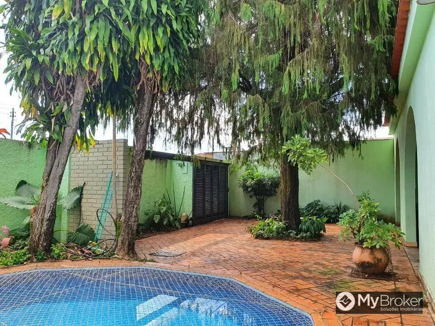 Foto 6 de Casa com 3 quartos à venda, 450m2 em Setor Coimbra, Goiania - GO