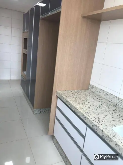 Foto 20 de Apartamento com 4 quartos à venda, 188m2 em Residencial Interlagos, Rio Verde - GO
