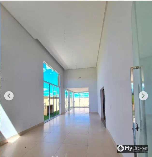 Foto 2 de Casa de Condomínio com 4 quartos à venda, 360m2 em Senador Canedo - GO