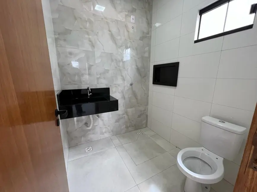 Foto 3 de Sobrado com 3 quartos à venda, 130m2 em Residencial Vale do Araguaia, Goiania - GO