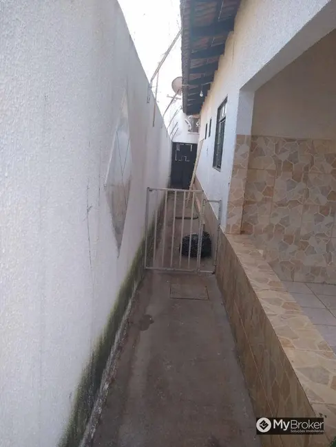 Foto 6 de Casa com 3 quartos à venda, 300m2 em Setor Garavelo, Aparecida De Goiania - GO