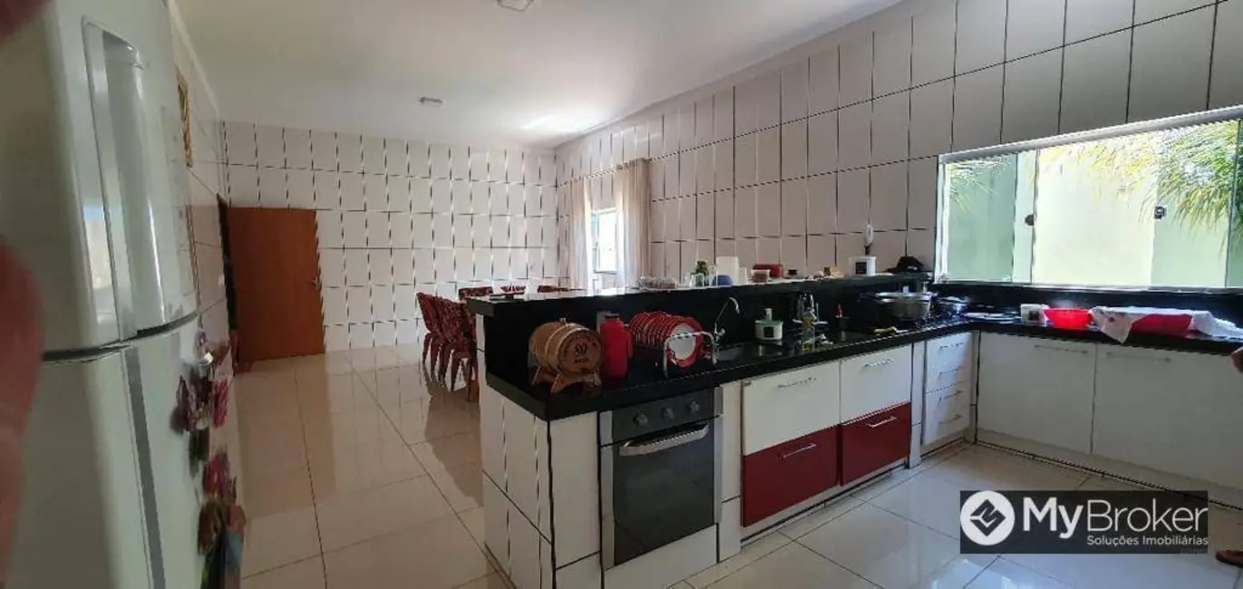Sobrado com 5 quartos à venda, 730m2 em Caldas Novas - GO - imagem 4 Foto 4 de Sobrado com 5 quartos à venda, 730m2 em Caldas Novas - GO