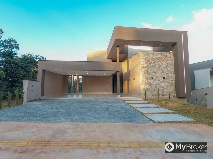 Sobrado com 4 quartos à venda, 560m2 em Condomínio do Lago, Goiania - GO - imagem 5 Foto 5 de Sobrado com 4 quartos à venda, 560m2 em Condomínio do Lago, Goiania - GO