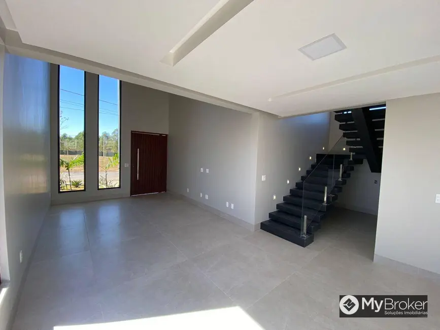 Sobrado com 3 quartos à venda, 302m2 em Senador Canedo - GO - imagem 6 Foto 6 de Sobrado com 3 quartos à venda, 302m2 em Senador Canedo - GO