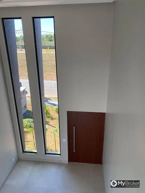 Sobrado com 3 quartos à venda, 302m2 em Senador Canedo - GO - imagem 9 Foto 9 de Sobrado com 3 quartos à venda, 302m2 em Senador Canedo - GO