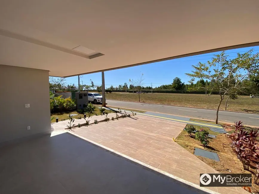 Sobrado com 3 quartos à venda, 302m2 em Senador Canedo - GO - imagem 4 Foto 4 de Sobrado com 3 quartos à venda, 302m2 em Senador Canedo - GO