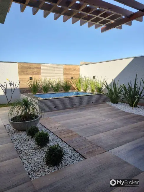 Casa com 3 quartos à venda, 360m2 em Setor Central, Anapolis - GO - imagem 8 Foto 8 de Casa com 3 quartos à venda, 360m2 em Setor Central, Anapolis - GO