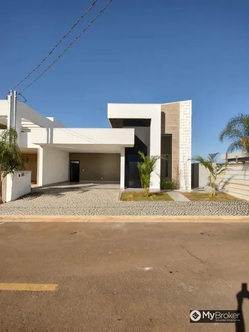 Casa com 3 quartos à venda, 360m2 em Setor Central, Anapolis - GO - imagem 6 Foto 6 de Casa com 3 quartos à venda, 360m2 em Setor Central, Anapolis - GO