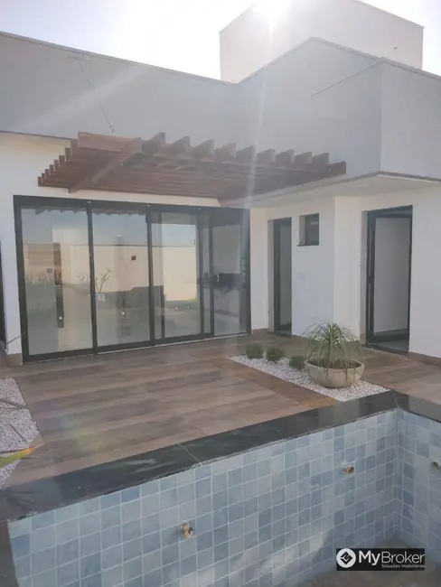 Casa com 3 quartos à venda, 360m2 em Setor Central, Anapolis - GO - imagem 9 Foto 9 de Casa com 3 quartos à venda, 360m2 em Setor Central, Anapolis - GO