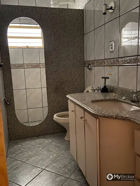 Casa à venda, 450m2 em Setor Centro Oeste, Goiania - GO - imagem 5 Foto 5 de Casa à venda, 450m2 em Setor Centro Oeste, Goiania - GO