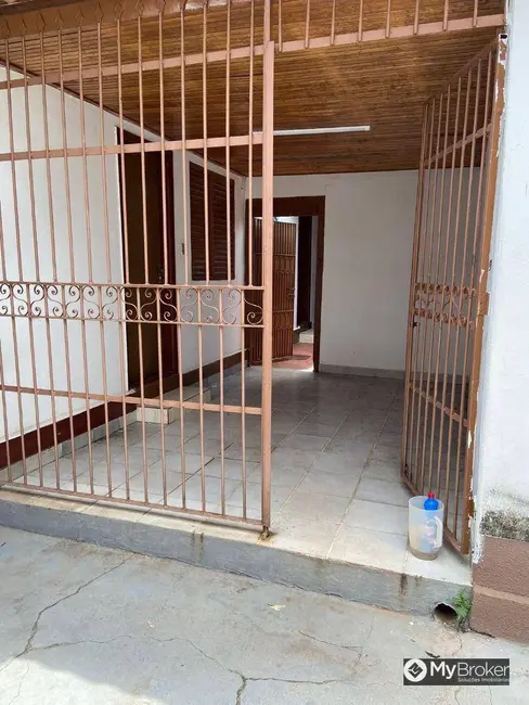 Casa à venda, 450m2 em Setor Centro Oeste, Goiania - GO - imagem 4 Foto 4 de Casa à venda, 450m2 em Setor Centro Oeste, Goiania - GO