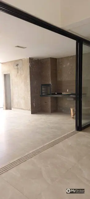 Casa com 4 quartos à venda, 510m2 em Residencial Goiânia Golfe Clube, Goiania - GO - imagem 3 Foto 3 de Casa com 4 quartos à venda, 510m2 em Residencial Goiânia Golfe Clube, Goiania - GO