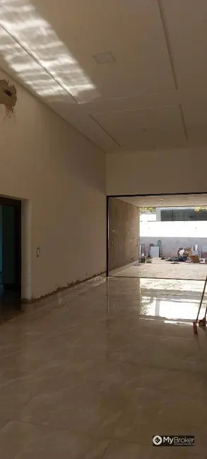 Foto 2 de Casa com 4 quartos à venda, 510m2 em Residencial Goiânia Golfe Clube, Goiania - GO