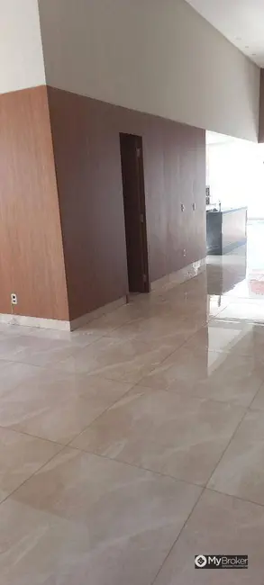 Casa de Condomínio com 4 quartos à venda, 406m2 em Residencial Goiânia Golfe Clube, Goiania - GO - imagem 3 Foto 3 de Casa de Condomínio com 4 quartos à venda, 406m2 em Residencial Goiânia Golfe Clube, Goiania - GO