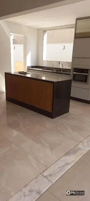 Casa de Condomínio com 4 quartos à venda, 406m2 em Residencial Goiânia Golfe Clube, Goiania - GO - imagem 5 Foto 5 de Casa de Condomínio com 4 quartos à venda, 406m2 em Residencial Goiânia Golfe Clube, Goiania - GO